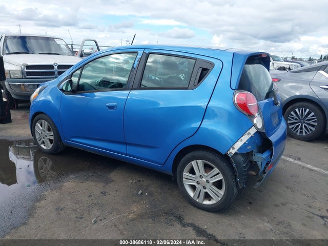 Chevrolet Spark 1lt Auto 2014 KL8CD6S96EC510965 Image 3