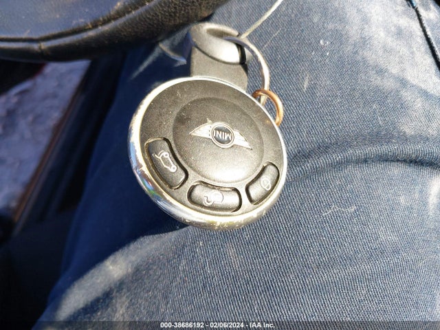 2009 MINI COOPER WMWMF33579TW72445 Photo 10