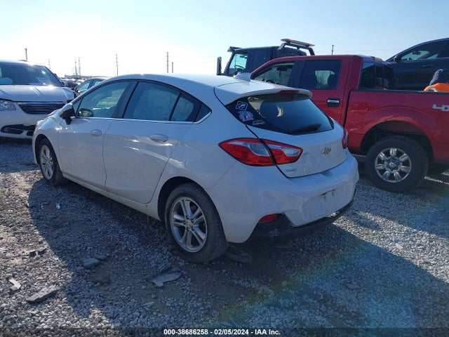 Chevrolet Cruze Lt Auto 2018 3G1BE6SM8JS597849 Image 3