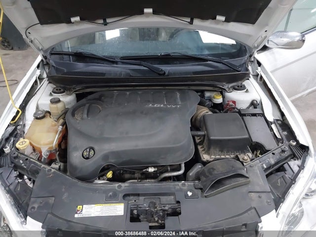 2011 CHRYSLER 200 LIMITED VIN: 1C3BC7EG3BN575931