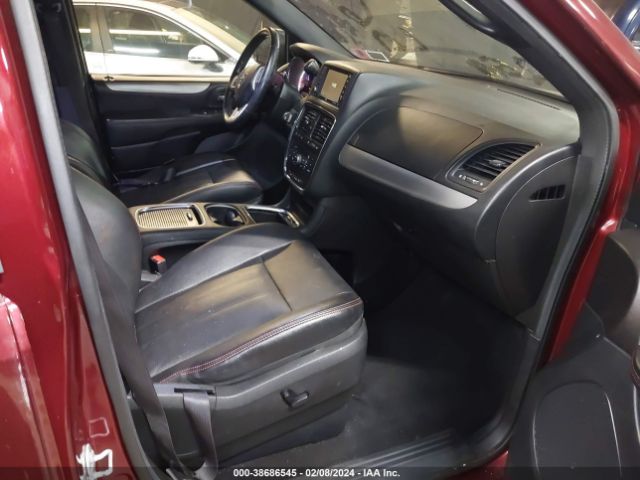 2C4RDGEG9JR195632 Dodge Grand Caravan Gt