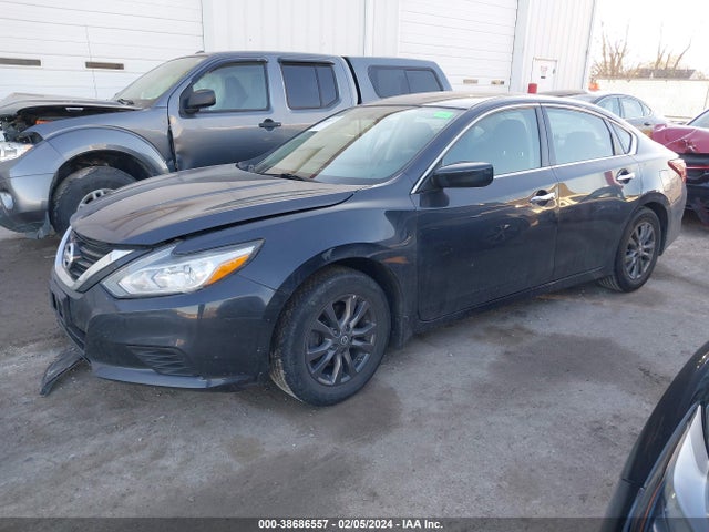 Nissan Altima 2.5 S 2018 1N4AL3AP0JC283935 Image 2