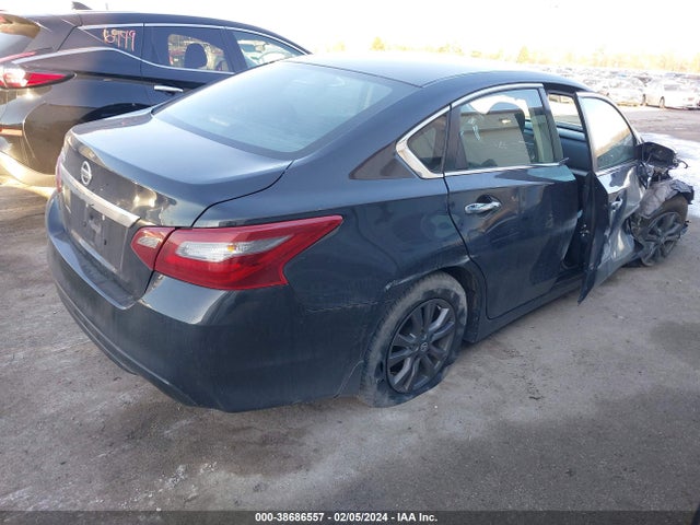 Nissan Altima 2.5 S 2018 1N4AL3AP0JC283935 Image 4