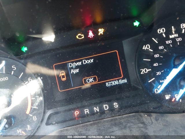 38686599 :رقم المزاد ، 1FM5K8DH6HGC04542 vin ، 2017 Ford Explorer Xlt مزاد بيع