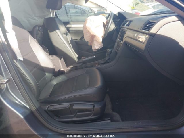 1VWAS7A38FC113618 Volkswagen Passat 1.8t Limited Edition