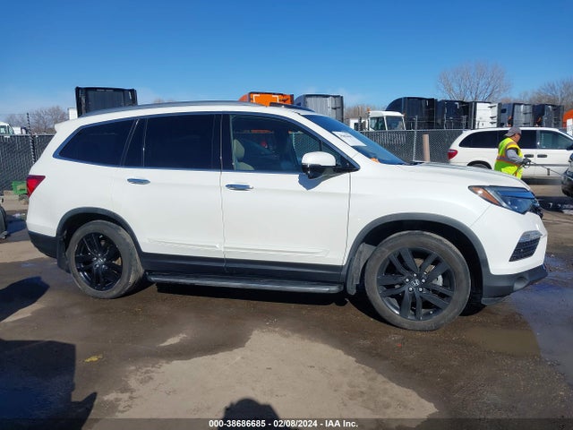 Honda Pilot Touring 2017 5FNYF6H95HB001987 Image 14