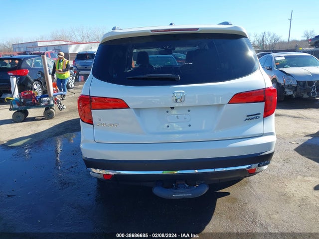 Honda Pilot Touring 2017 5FNYF6H95HB001987 Image 17