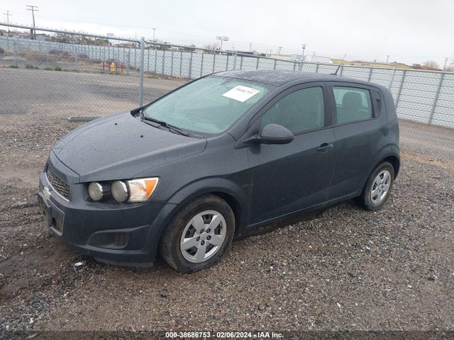 Chevrolet Sonic Ls Auto 2014 1G1JA6SGXE4154528 Image 2