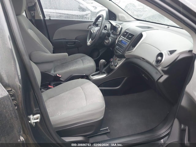 Chevrolet Sonic Ls Auto 2014 1G1JA6SGXE4154528 Image 5