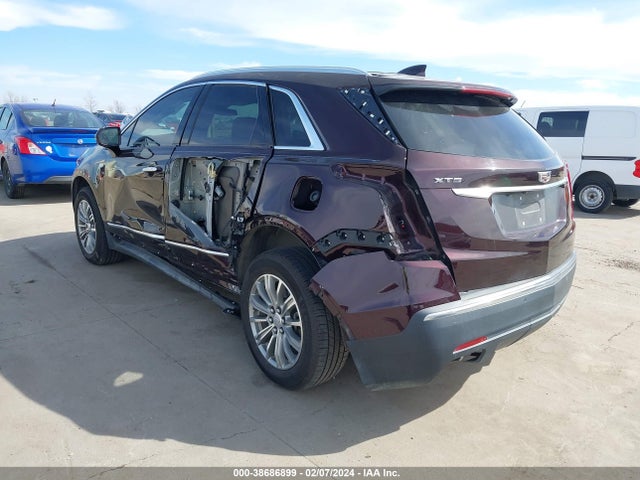 Cadillac XT5 LUXURY 2018 1GYKNCRS7JZ221165 Image 3