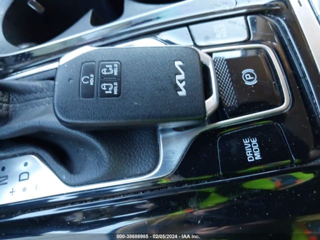 KNDNC5H33N6080228 KIA Carnival Mpv Ex