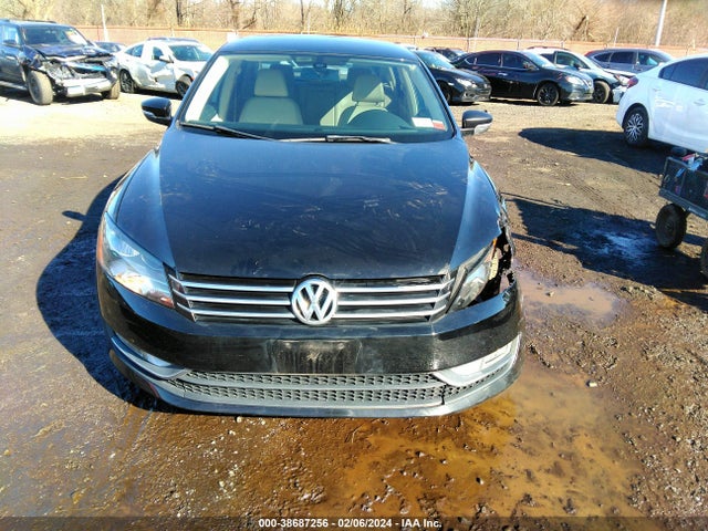 1VWAT7A33FC118108 Volkswagen Passat 1.8t Limited Edition