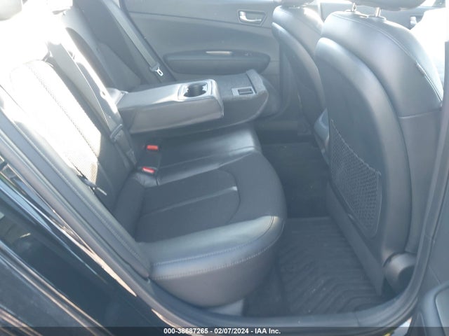 KIA Optima S 2019 5XXGT4L31KG370202 Image 8