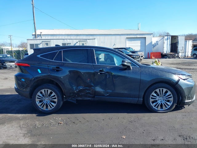 Toyota Venza Limited 2023 JTEAAAAH0PJ146328 Image 13