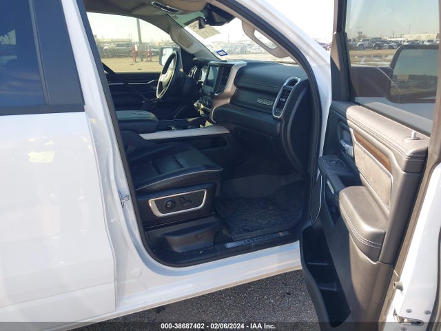 RAM 1500 Laramie  4x4 5'7 Box 2022 1C6SRFJM0NN330063 Image 5