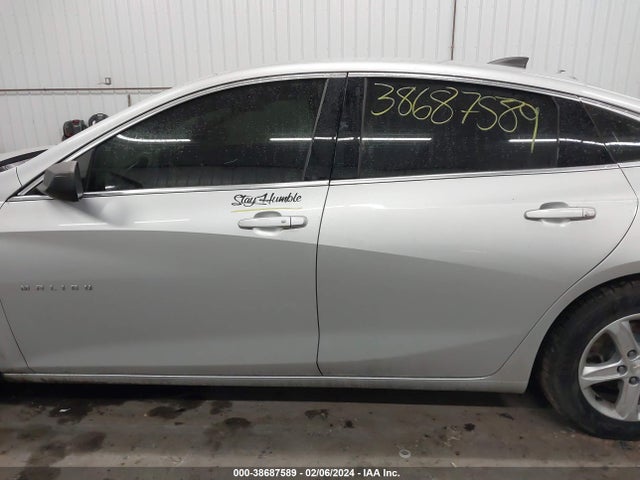 Chevrolet Malibu 1fl 2019 1G1ZC5ST4KF209477 Image 14
