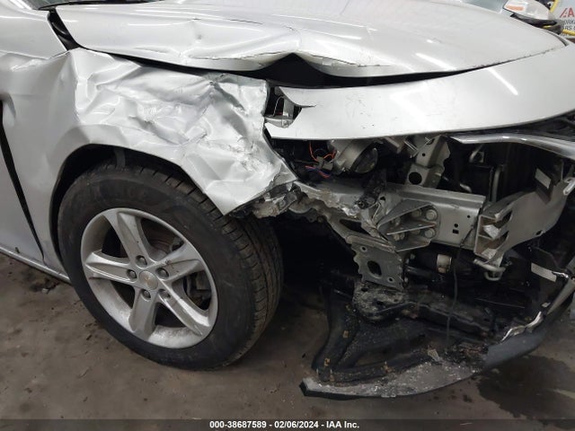 Chevrolet Malibu 1fl 2019 1G1ZC5ST4KF209477 Image 18