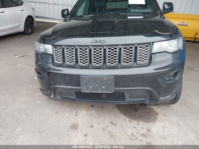 1C4RJFAG4JC367387 Jeep Grand Cherokee Altitude 4x4