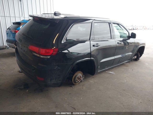 1C4RJFAG4JC367387 Jeep Grand Cherokee Altitude 4x4