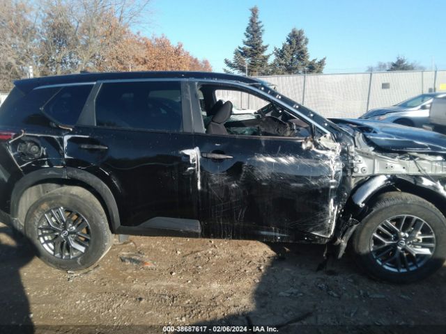 5N1BT3AB9PC814072 Nissan Rogue S Intelligent Awd