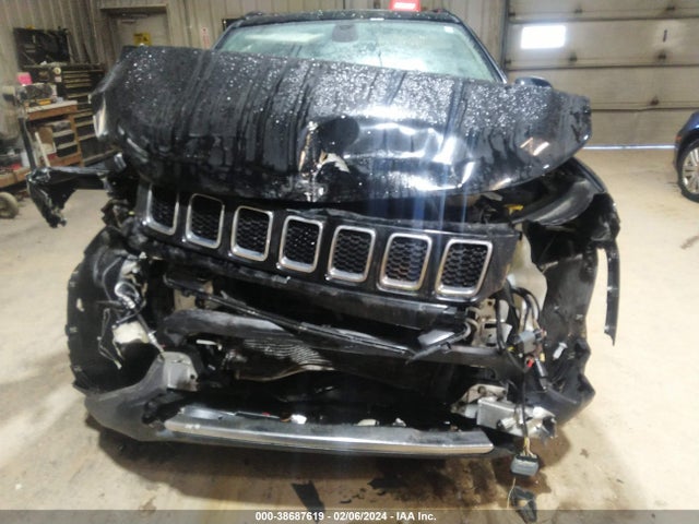 Jeep Compass Limited 4x4 2018 3C4NJDCB3JT131922 Image 13