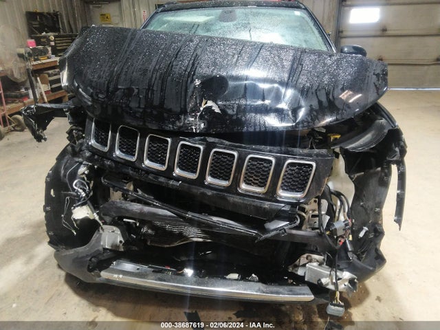 Jeep Compass Limited 4x4 2018 3C4NJDCB3JT131922 Image 6