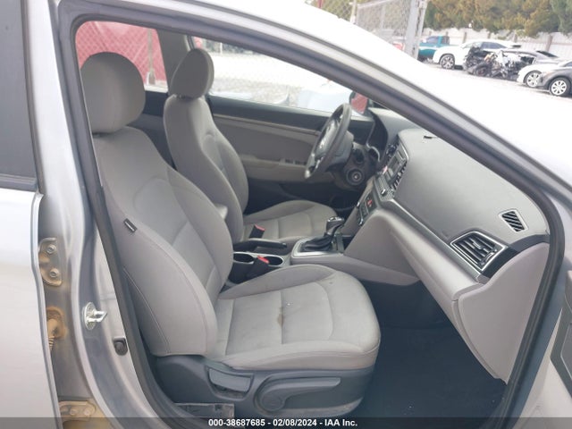 Hyundai ELANTRA SE 2017 5NPD74LF3HH177273 Image 5