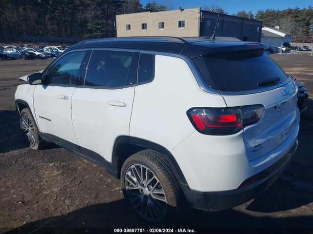 3C4NJDCB9NT122339 Jeep Compass Limited 4x4