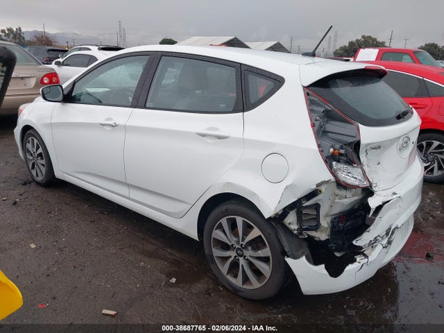 Hyundai Accent Sport 2015 KMHCU5AE6FU217509 Image 3