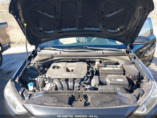 Hyundai ELANTRA SE 2017 5NPD74LF2HH129229 Image 10