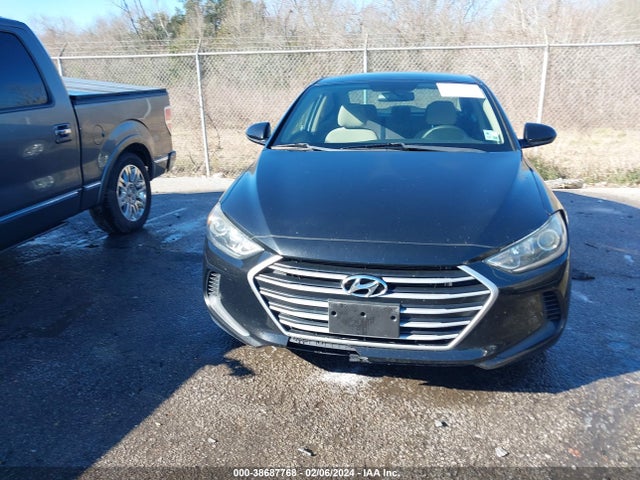 Hyundai ELANTRA SE 2017 5NPD74LF2HH129229 Image 12
