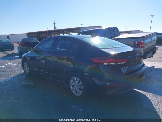 Hyundai ELANTRA SE 2017 5NPD74LF2HH129229 Image 3