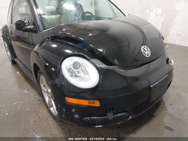 2010 VOLKSWAGEN NEW BEETLE 2.5L VIN: 3VWRG3AG2AM013652