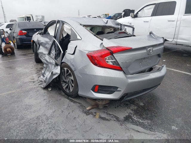 Honda CIVIC EX 2018 2HGFC2F79JH502618 Image 3