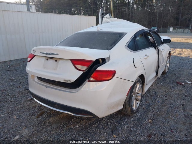 Chrysler 200 Limited Platinum 2016 1C3CCCAB3GN195714 Image 4