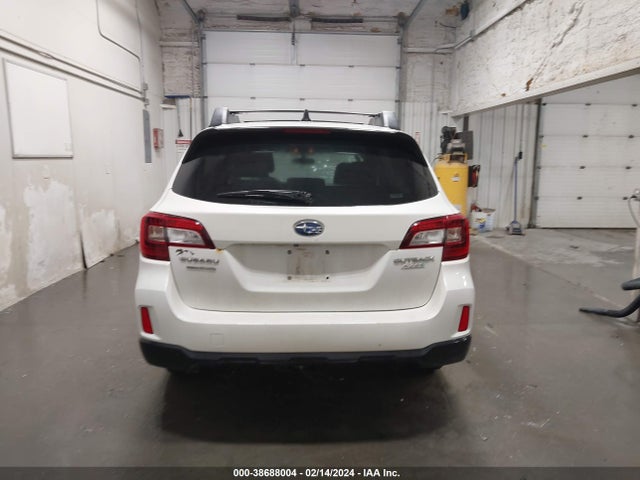 Subaru Outback 2.5i Premium 2017 4S4BSACC6H3334909 Image 16