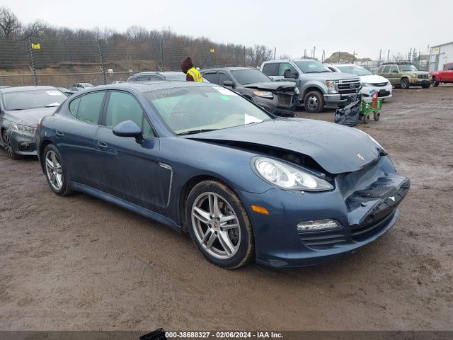 2011 PORSCHE PANAMERA WP0AA2A77BL012818 Photo 0