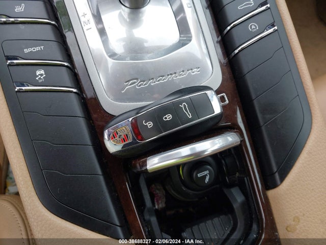 2011 PORSCHE PANAMERA WP0AA2A77BL012818 Photo 10