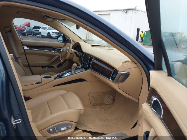 2011 PORSCHE PANAMERA WP0AA2A77BL012818 Photo 4