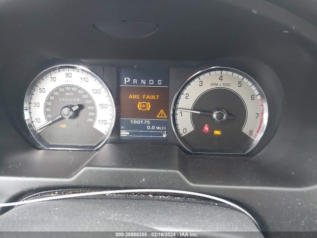 2010 JAGUAR XF SAJWA0FA8AHR61537 Photo 6