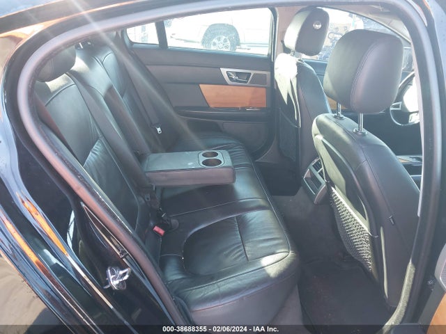 2010 JAGUAR XF SAJWA0FA8AHR61537 Photo 7