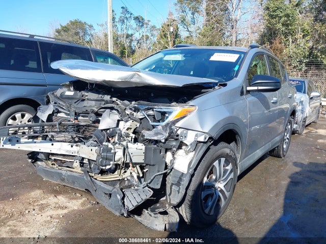 Toyota RAV4 LE 2017 2T3ZFREV4HW368607 Image 2