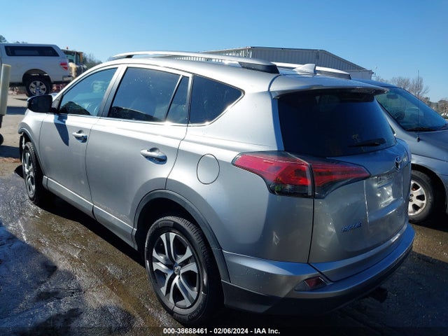 Toyota RAV4 LE 2017 2T3ZFREV4HW368607 Image 3