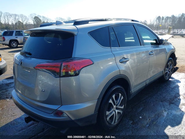Toyota RAV4 LE 2017 2T3ZFREV4HW368607 Image 4