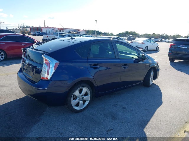 Toyota PRIUS 2015 JTDKN3DU4F1988198 Image 4
