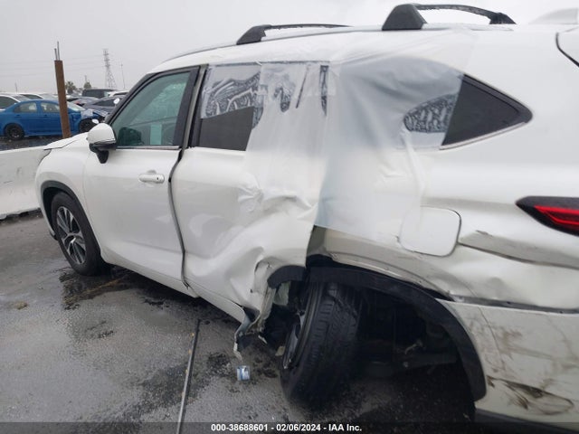 Toyota Highlander Xle 2020 5TDGZRAH3LS030219 Image 14