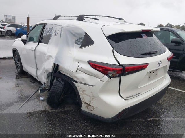 Toyota Highlander Xle 2020 5TDGZRAH3LS030219 Image 3
