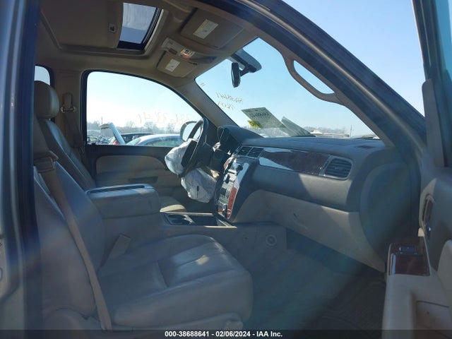 Chevrolet Tahoe Lt 2014 1GNSKBE08ER162556 Image 5