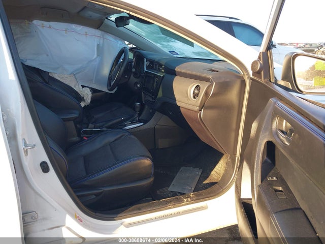 Toyota COROLLA SE 2017 5YFBURHE1HP729286 Image 5