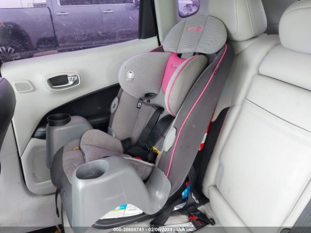 3C4NJCBB2JT139845 Jeep Compass Latitude Fwd